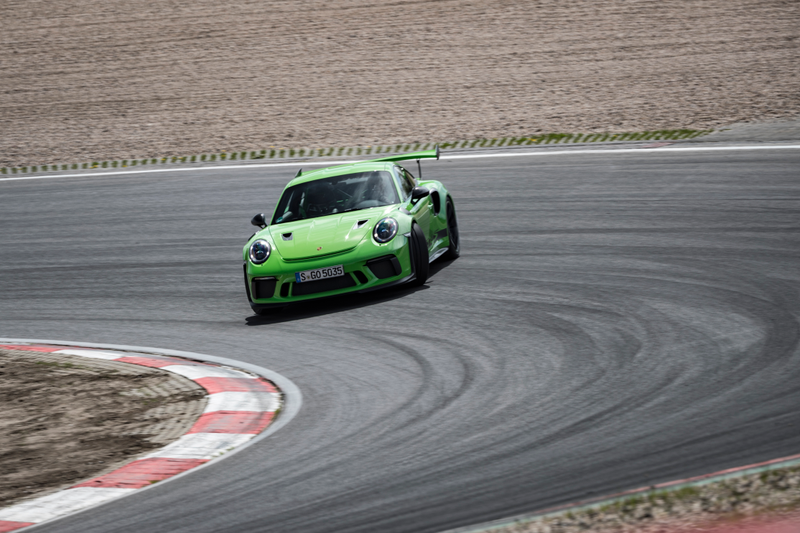 Illustration for article titled Put These Very Good 2019 Porsche 911 GT3 RS Photos In Your Life